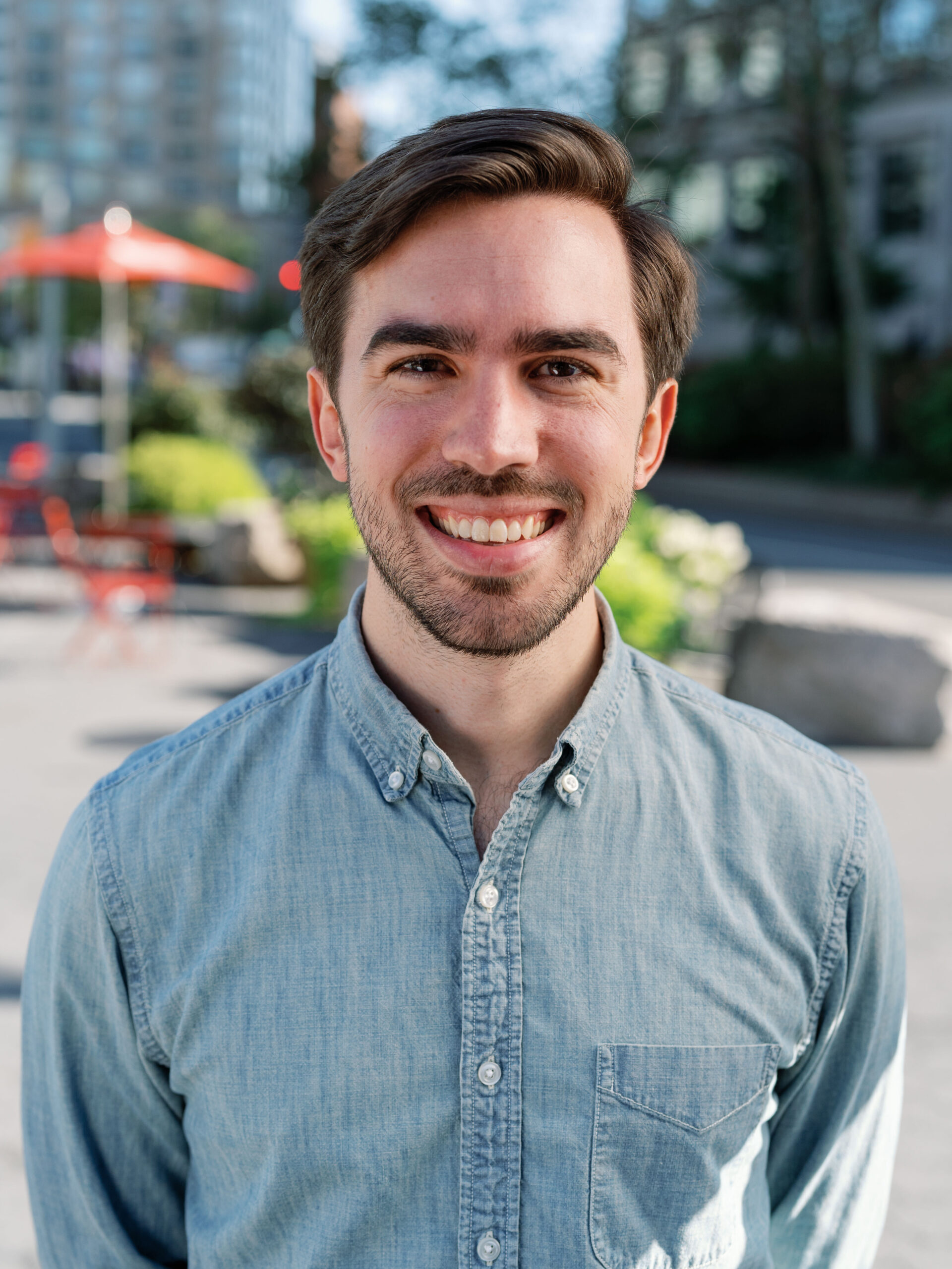 <p><strong>Drew Hall</strong></p>